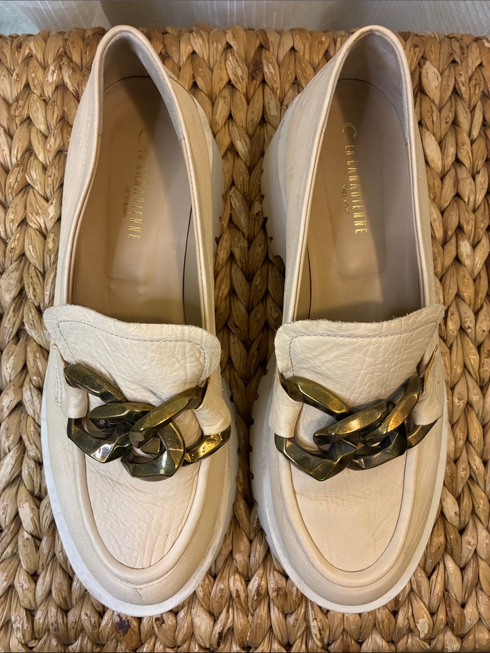 La CANADIENNE Cream Leather Loafers with Gold Chain Accent